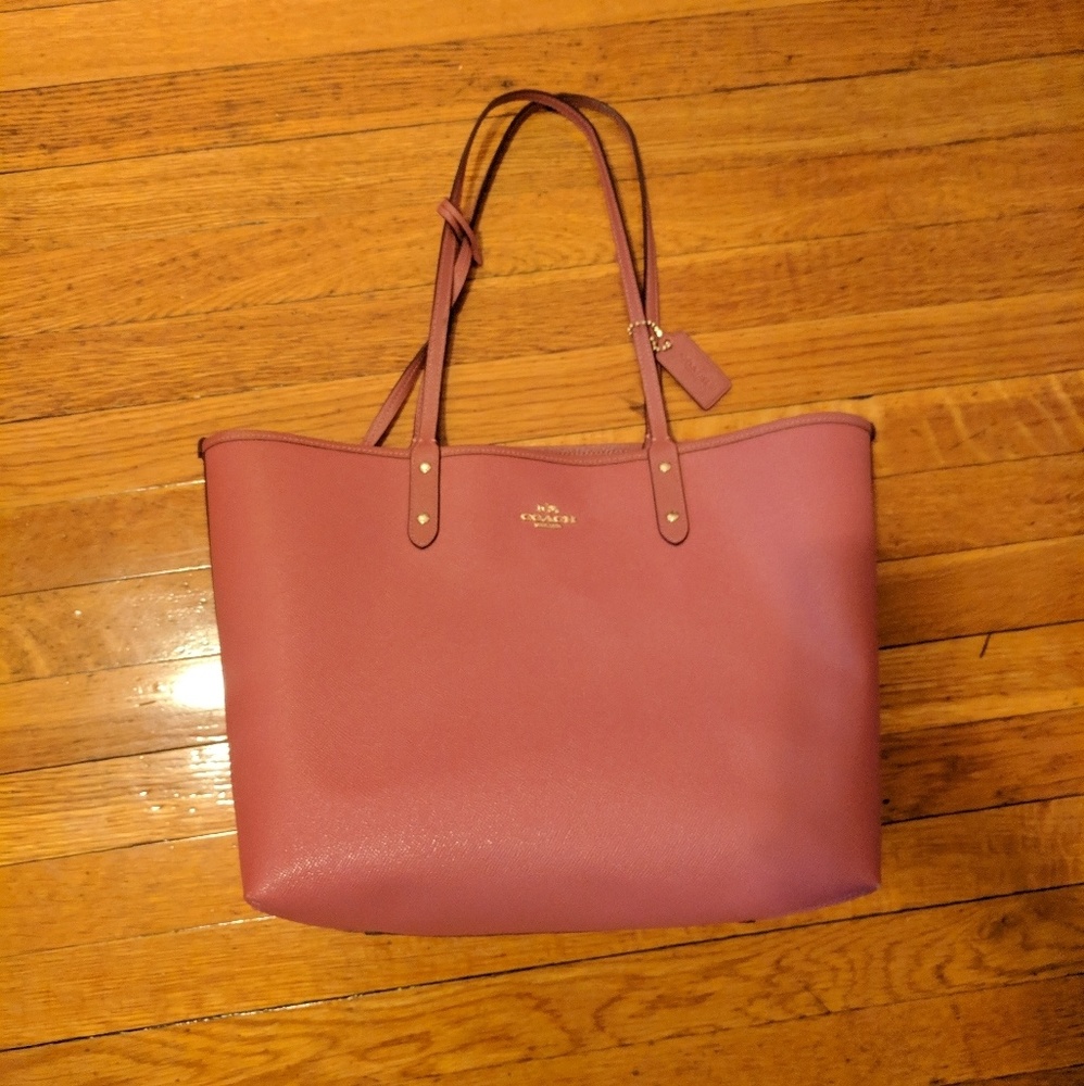 COACH medium size tote